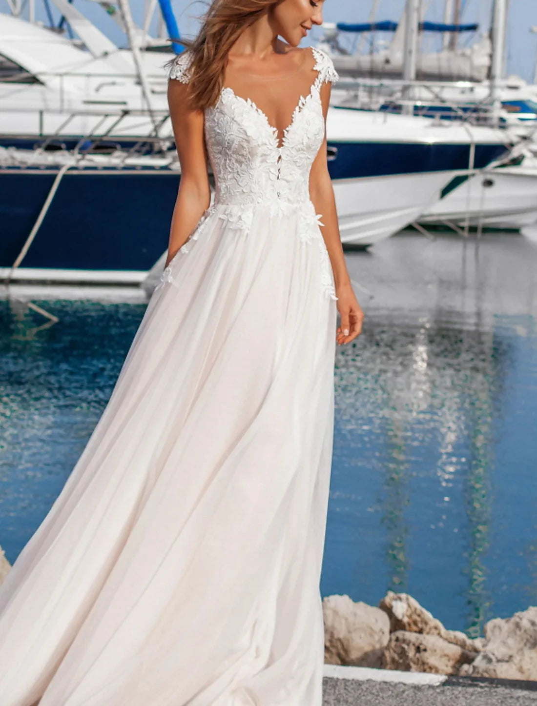 Luolandi Beach Formal Wedding Dresses A-Line V Neck Cap Sleeve Floor Length Lace Bridal Gowns With Appliques Beautiful