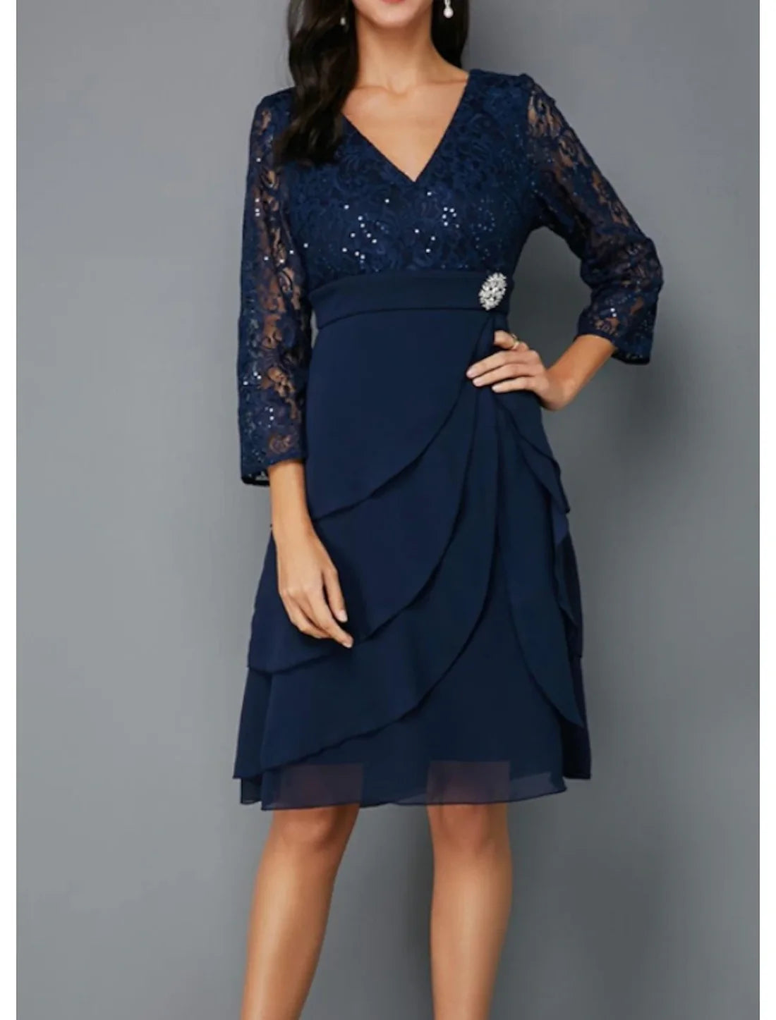 Luolandi A-Line Mother of the Bride Dress Wedding Guest Plus Size V Neck Knee Length Chiffon Lace 3/4 Length Sleeve with Sash / Ribbon Crystals Beading