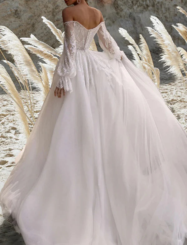 Luolandi Beach Boho Wedding Dresses A-Line Off Shoulder Long Sleeve Court Train Lace Bridal Gowns With Beading Elegant