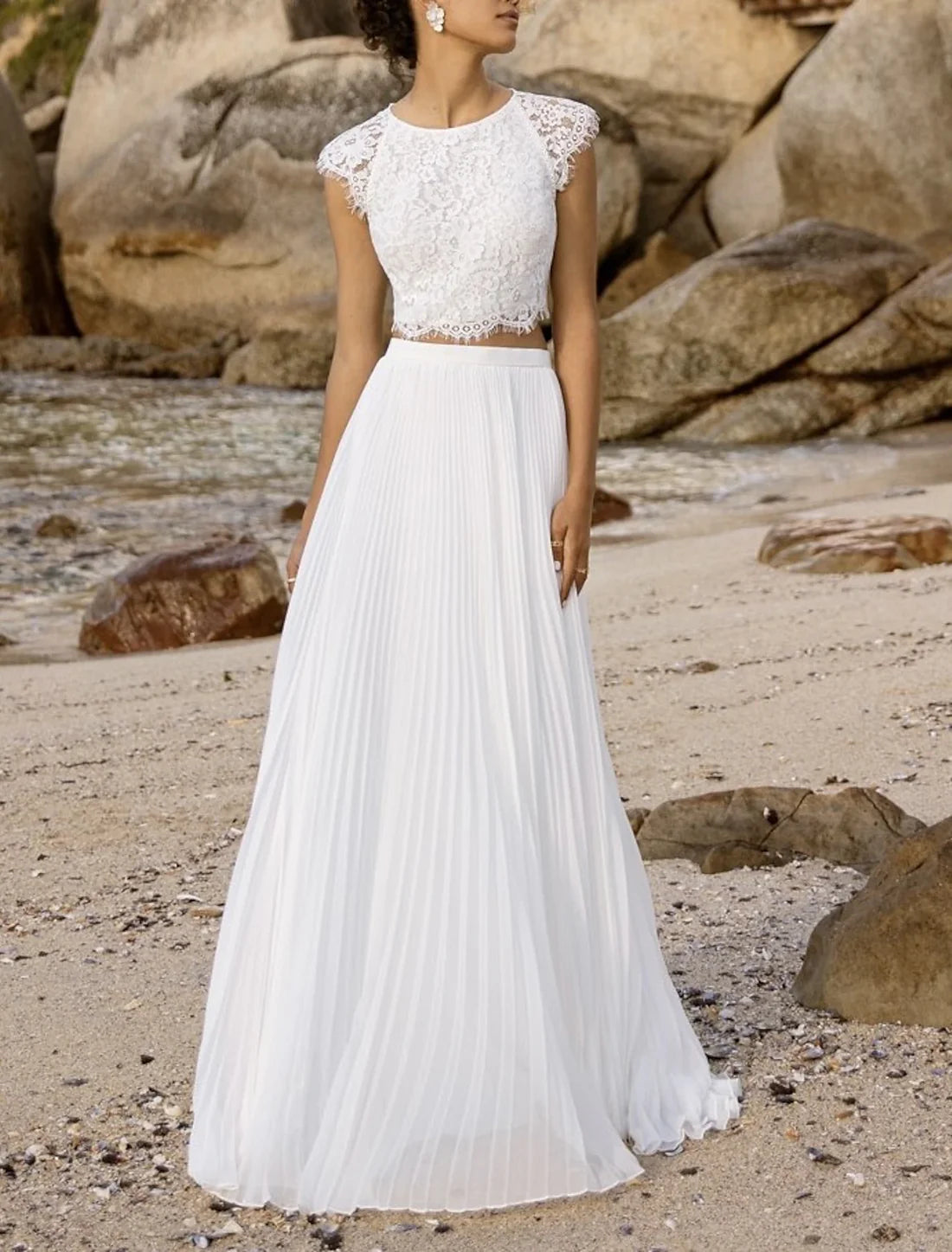 Luolandi Beach Boho Wedding Dresses Two Piece Scoop Neck Sleeveless Floor Length Chiffon Bridal Suits Bridal Gowns With Appliques