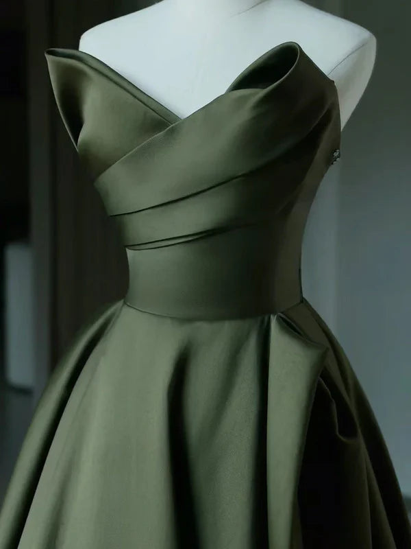 Luolandi A-Line V Neck Satin Green Long Prom Dress Court Train Dresses Off Shoulder Evening Dress