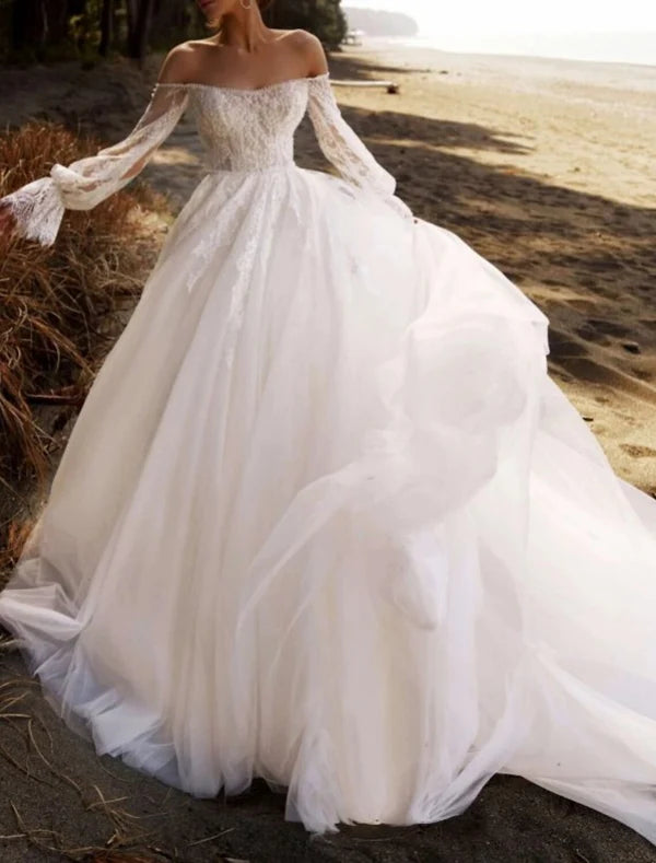 Luolandi Beach Boho Wedding Dresses A-Line Off Shoulder Long Sleeve Court Train Lace Bridal Gowns With Beading Elegant