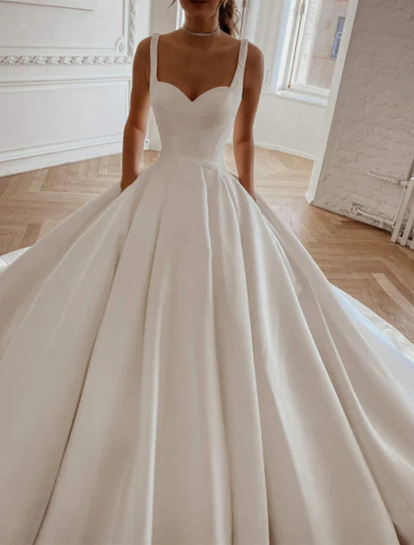 Luolandi Royal Style Formal Wedding Dresses Ball Gown Square Neck Sleeveless Chapel Train Satin Bridal Gowns