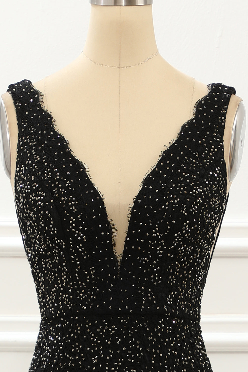 Luolandi Black Deep V Neck Lace Mermaid Prom Dress With Beading Sparkly Evening Dress