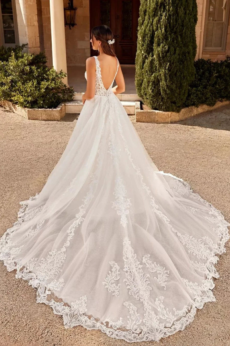 Luolandi Ivory A Line Wedding Dress V Neck Tulle Appliques Bridal Dress With Sweep Train Sexy Elegant