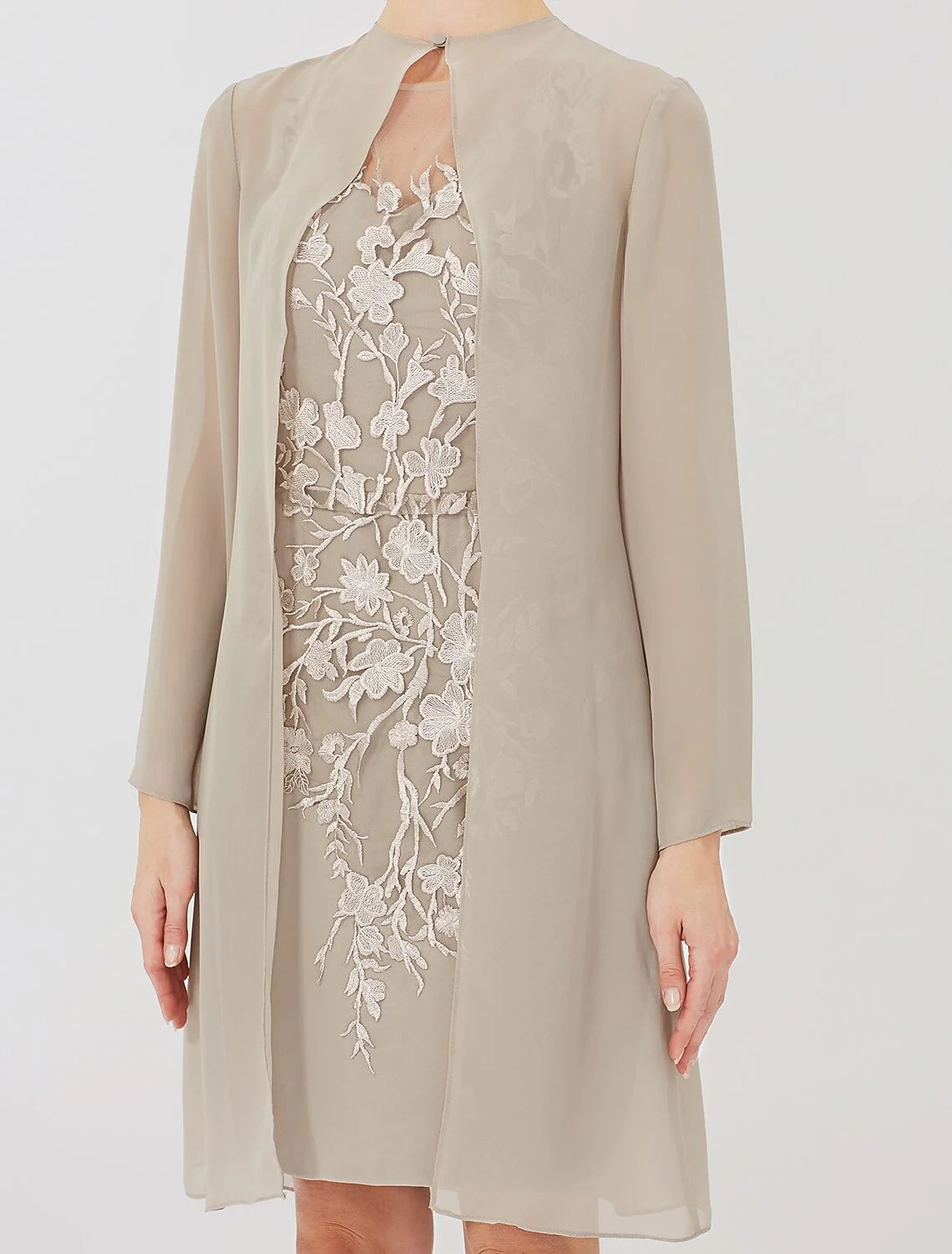 Luolandi Sheath / Column Mother of the Bride Dress Formal Classic & Timeless Elegant & Luxurious Convertible Dress Illusion Neck Knee Length Chiffon All Over Lace Long Sleeve with Appliques Beautiful