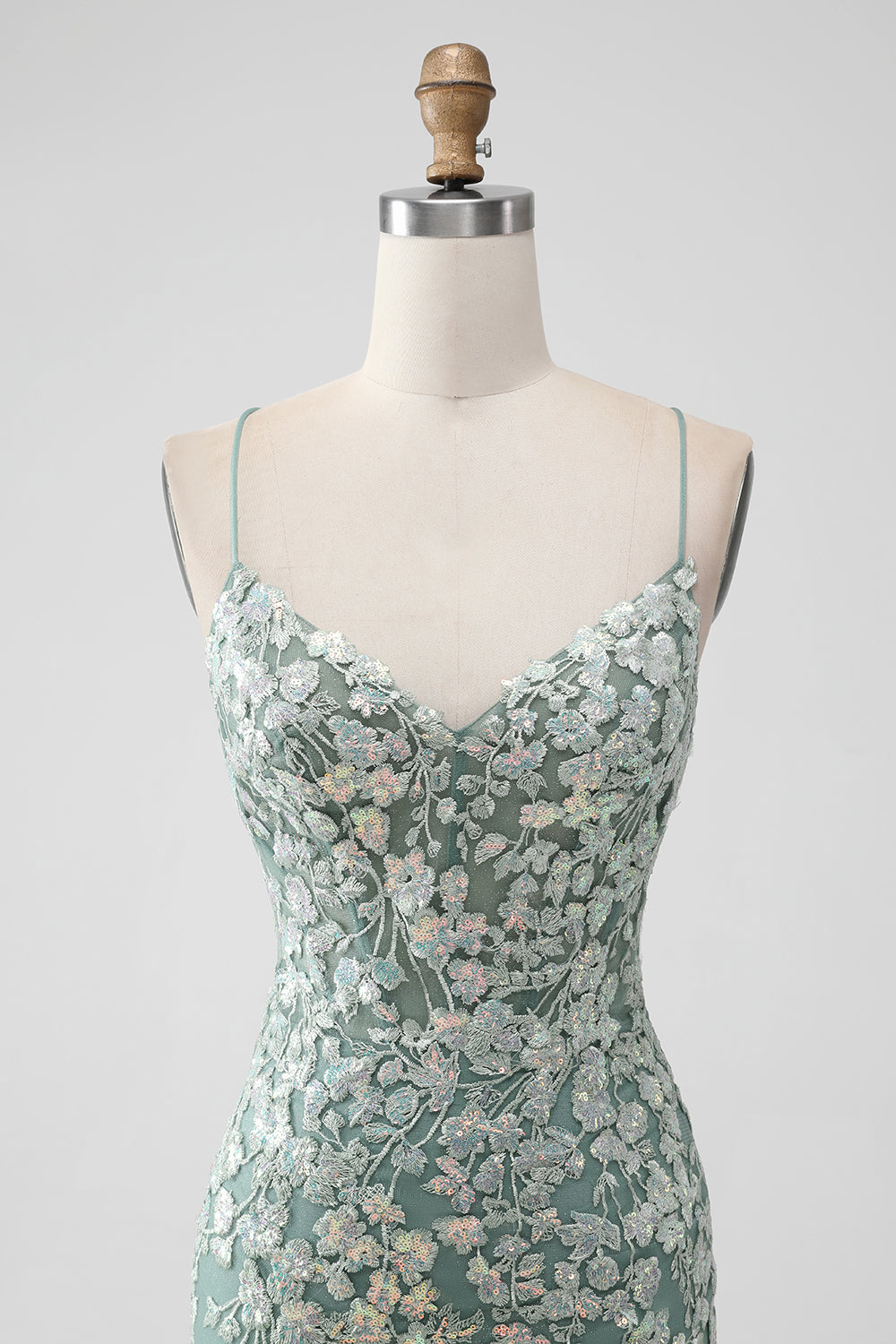 Luolandi Grey Green Bodycon Appliqued Lace-Up Back Short Homecoming Dress With Sequin Beautiful