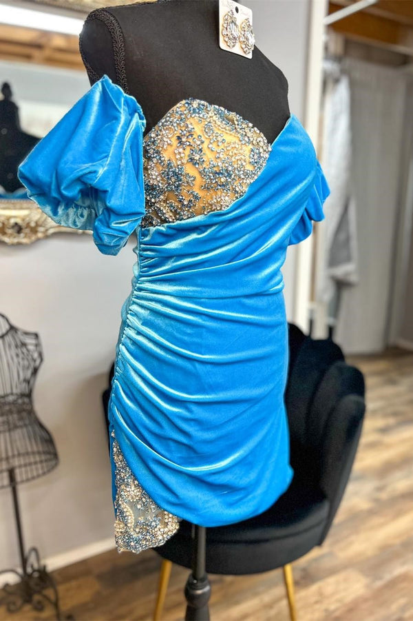 Luolandi Black Velvet Sweetheart Beaded Short Cocktail Dress Sexy Homecoming Dress Party Dress