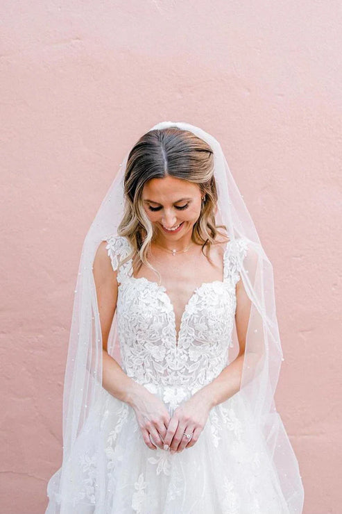 Luolandi A-Line V Neck Tulle Appliques Wedding Dresses Sexy Beautiful