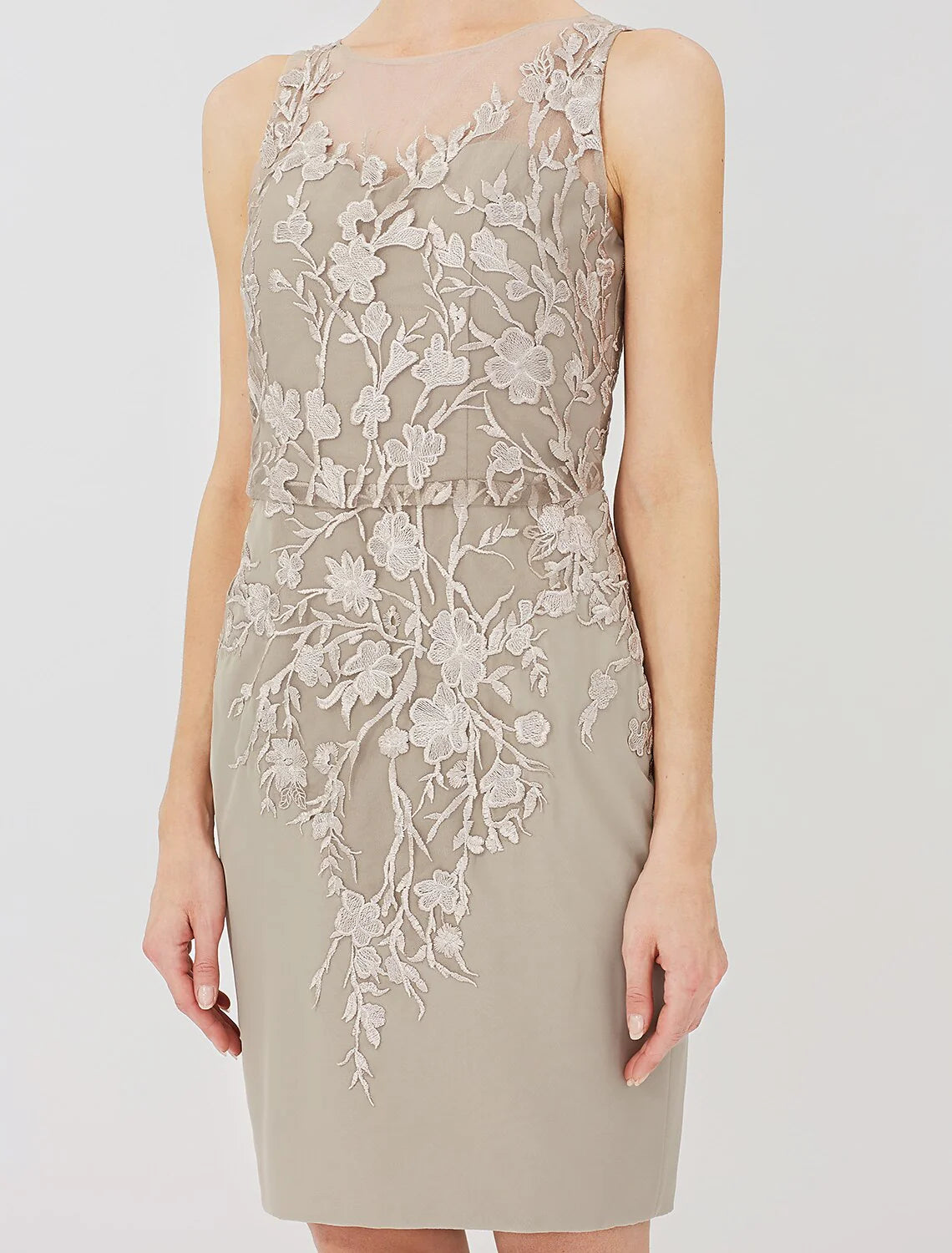 Luolandi Sheath / Column Mother of the Bride Dress Formal Classic & Timeless Elegant & Luxurious Convertible Dress Illusion Neck Knee Length Chiffon All Over Lace Long Sleeve with Appliques Beautiful