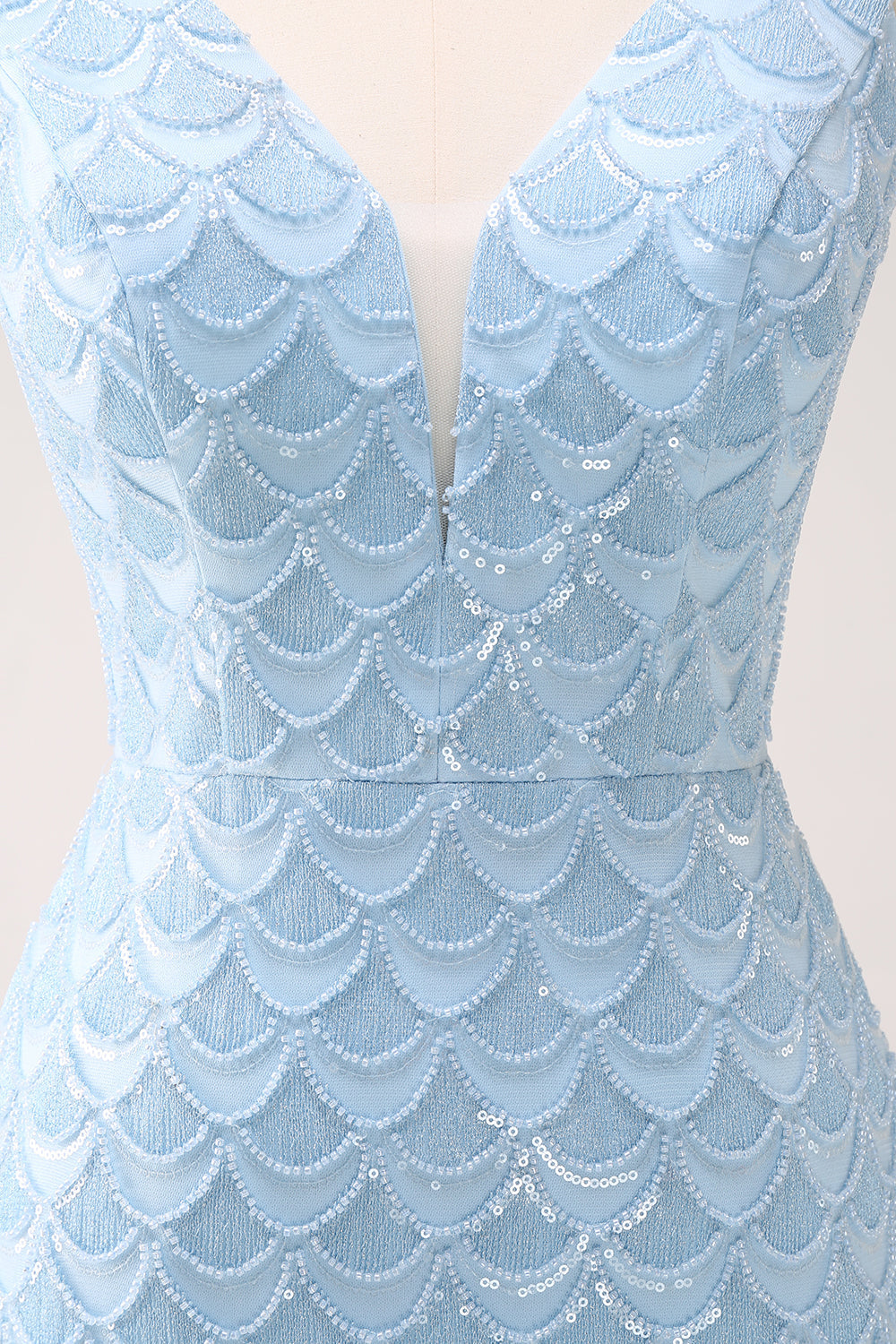 Luolandi Sparkly Blue V-Neck Sequins Tight Fish Scale Homecoming Dress with Lace Up Back Sexy Party Dress