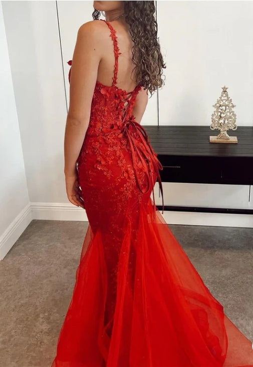 Luolandi Red Appliques V-Neck Lace-Up Trumpet Long Prom Dress Sexy Evening Dress
