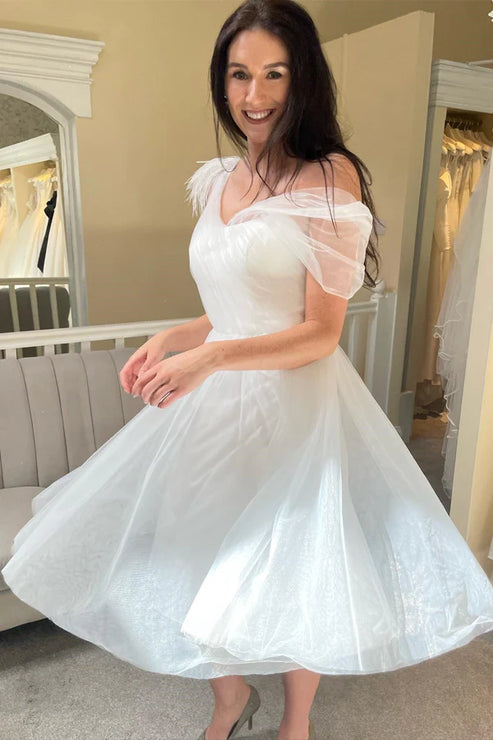 Luolandi Asymmetrical Tulle A-Line Knee-Length Wedding Dress Beautiful