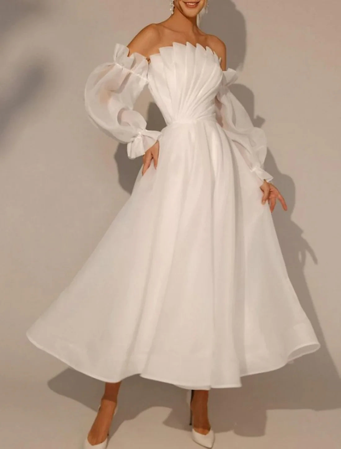 Luolandi Little Dresses Wedding Dresses A-Line Square Neck Long Sleeve Ankle Length Organza Bridal Gowns With Pleats