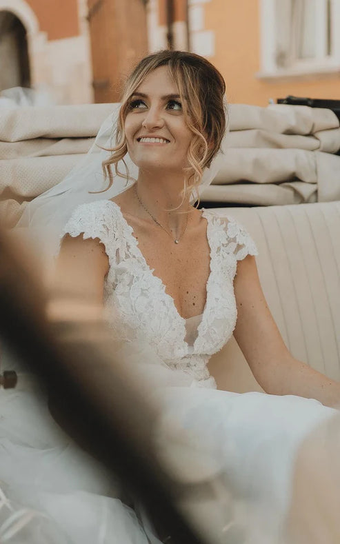 Luolandi Sheath V-neck Chiffon Modern Wedding Dress With Short Sleeve And Sweep Train Sexy