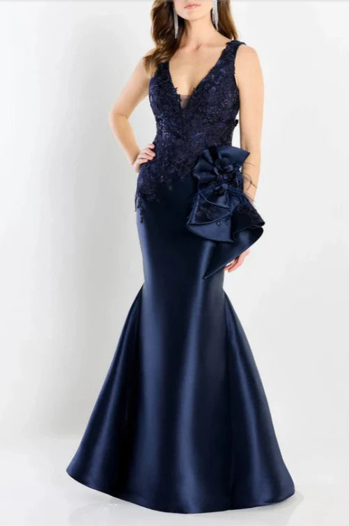 Luolandi Satin Embroidered Mermaid V-Neck Formal Evening Gown Sleeveless Elegant Mother of the Bride Dress