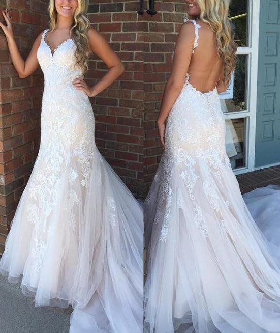 Luolandi Elegant Tulle Spaghetti Straps Neckline Chapel Train Mermaid Wedding Dress Open Back Floor Length