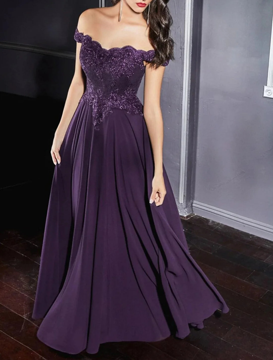 Luolandi A-Line Evening Gown Formal Dress Purple Floor Length Sleeveless Off Shoulder Chiffon with Pleats Appliques Mother of the Bride Dress