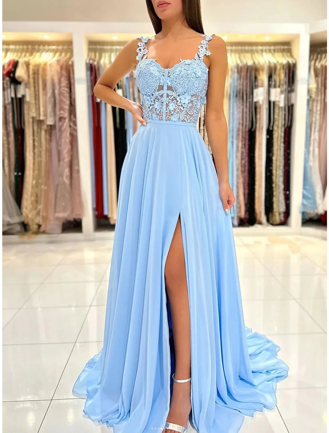 Luolandi A-Line Prom Dresses Empire Dress Formal Prom Court Train Sleeveless Spaghetti Strap Chiffon Backless with Appliques And Slit