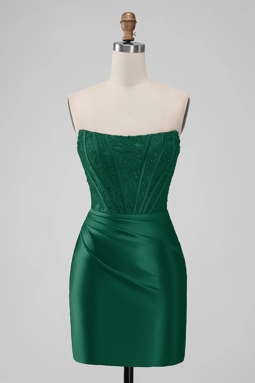 Luolandi Sheath Red Strapless Lace Stain Homecoming Dress Chic Graduation Dress Short Party Dress