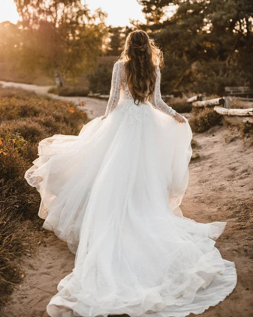 Luolandi A Line V Neck Tulle Wedding Dresses with Lace Long Sleeve Sexy Elegant