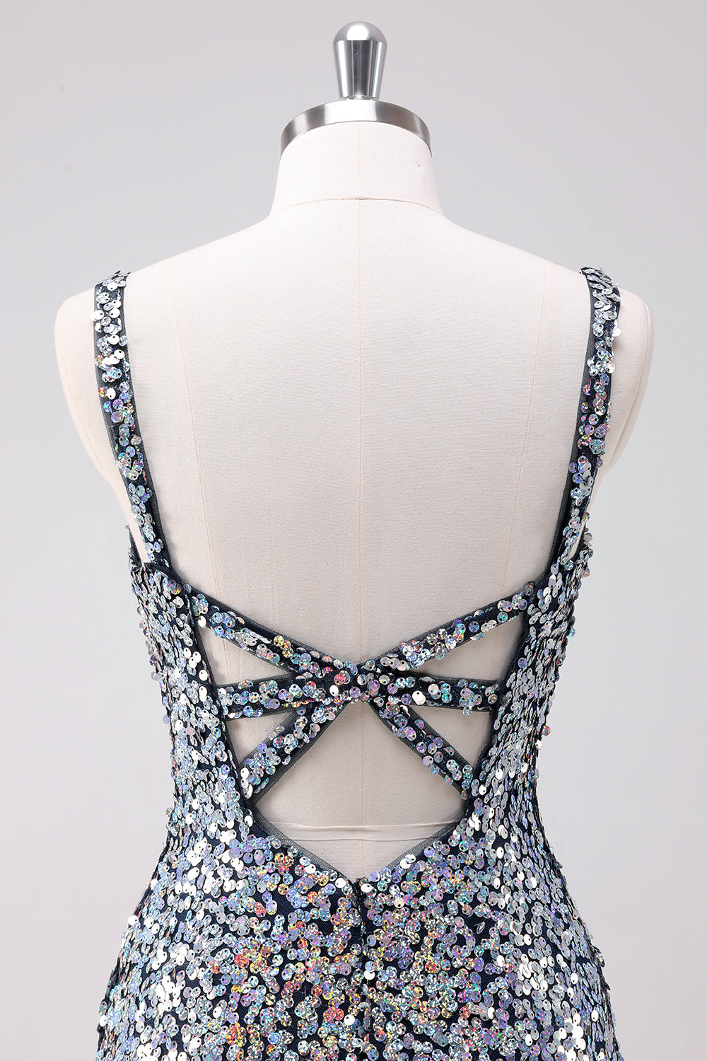 Luolandi Sequins Silver Bodycon V-Neck Short Homecoming Dress Sparkly Party Dress