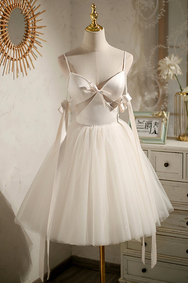 Luolandi Spaghetti Straps V-Neck Tulle Short Homecoming Dress with Bow Beautiful