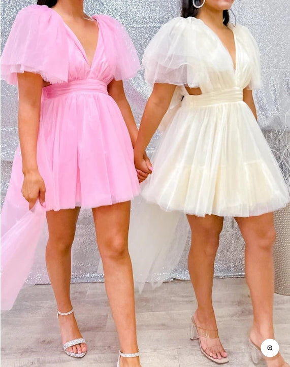 Luolandi Lovely A-line Plunging V Neck Tulle Homecoming Dress Beautiful Cute Party Dress