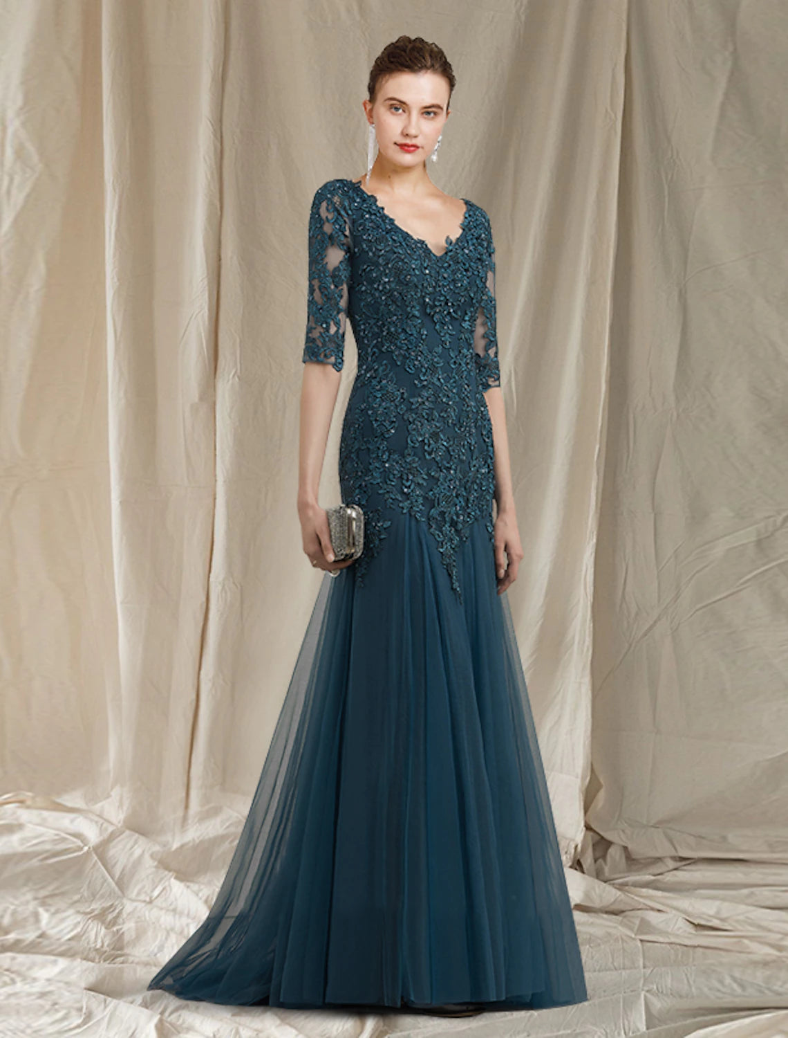 Luolandi A-Line Mother of the Bride Dress Elegant V Neck Sweep / Brush Train Lace Tulle Half Sleeve