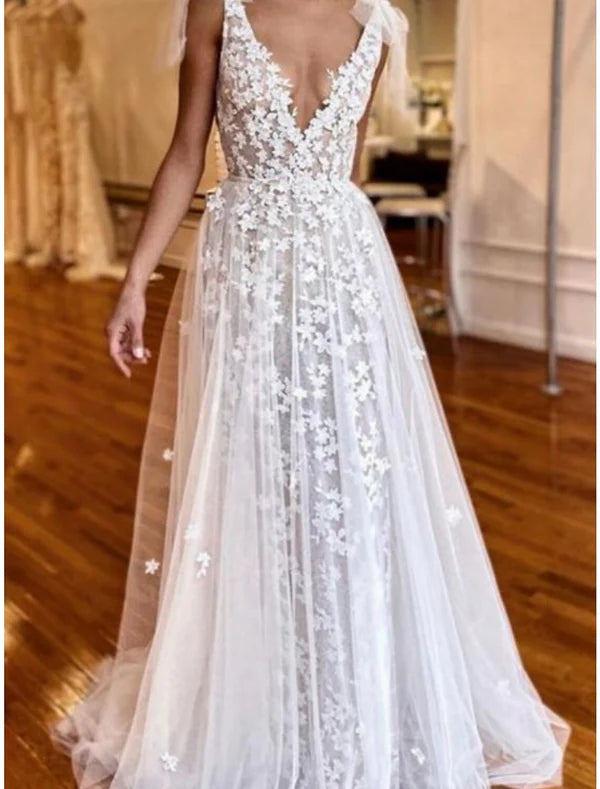 Luolandi Beach Formal Wedding Dresses A-Line V Neck Sleeveless Sweep / Brush Train Lace Bridal Gowns With Bow(s) Pleats Floor Length