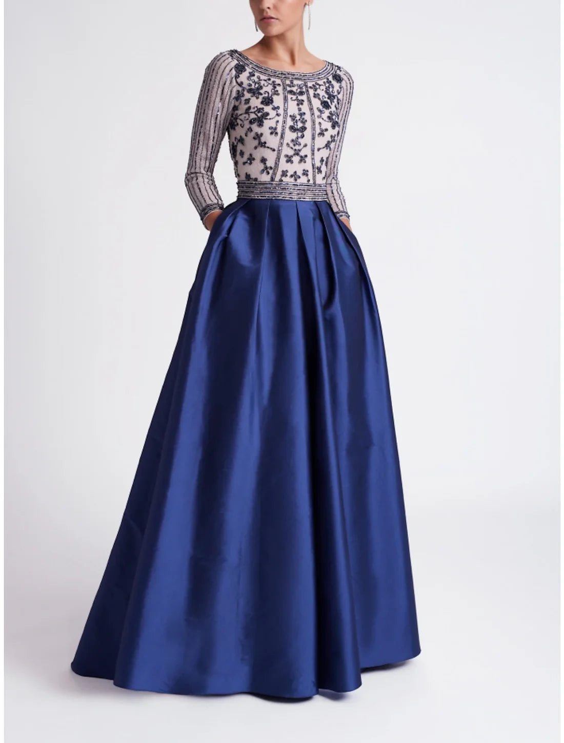 Luolandi A-Line Mother of the Bride Dress Wedding Guest Party Elegant Scoop Neck Sweep / Brush Train Satin Long Sleeve with Sequin Ruching Evening Dress