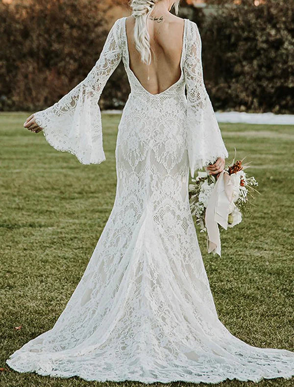 Luolandi Beach Vintage Open Back Boho Wedding Dresses Mermaid / Trumpet V Neck Long Sleeve Court Train Lace Bridal Gowns With Appliques Elegant