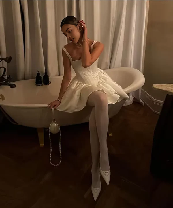 Luolandi Cute A Line Straps Satin Short Prom Dress Charming Homecoming Dress Lovely Graduation Dress Sweetheart Birthday Party Dress