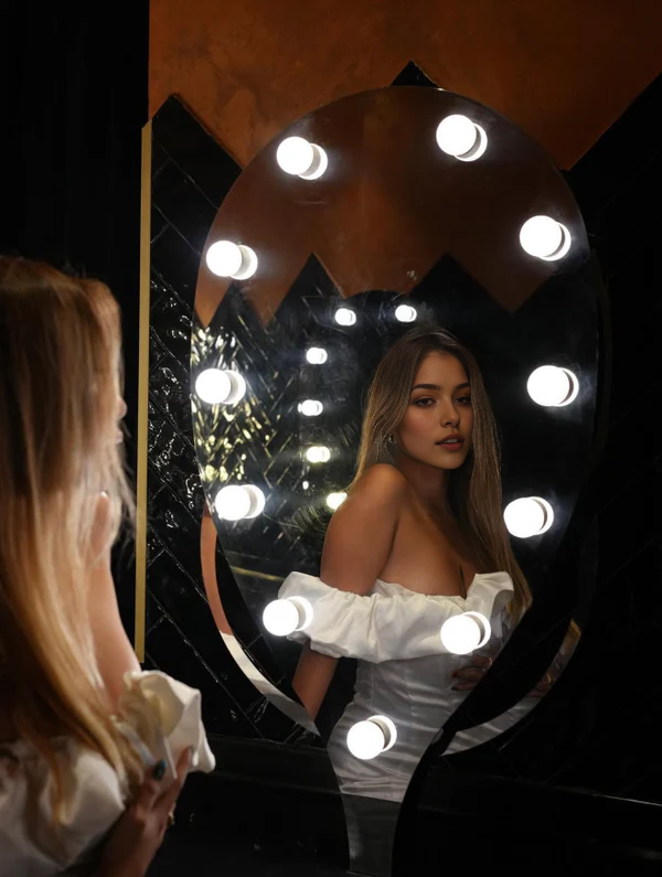 Luolandi Sheath Off the Shoulder Short Prom Dress Charming Homecoming Dress Lovely Graduation Dress Chic Birthday Party Dress