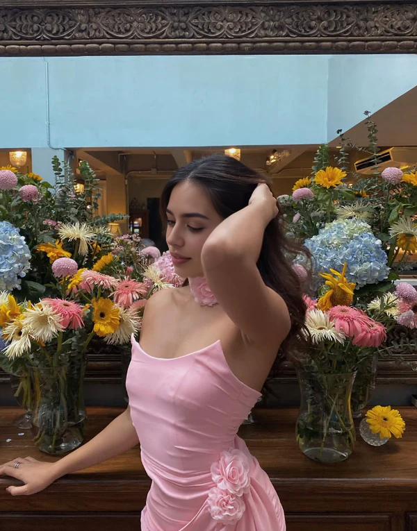 Luolandi Elegant Sheath Strapless 3D Flower Short Prom Dress Charming Homecoming Dress Lovely Graduation Dress Sweetheart Birthday Party Dress