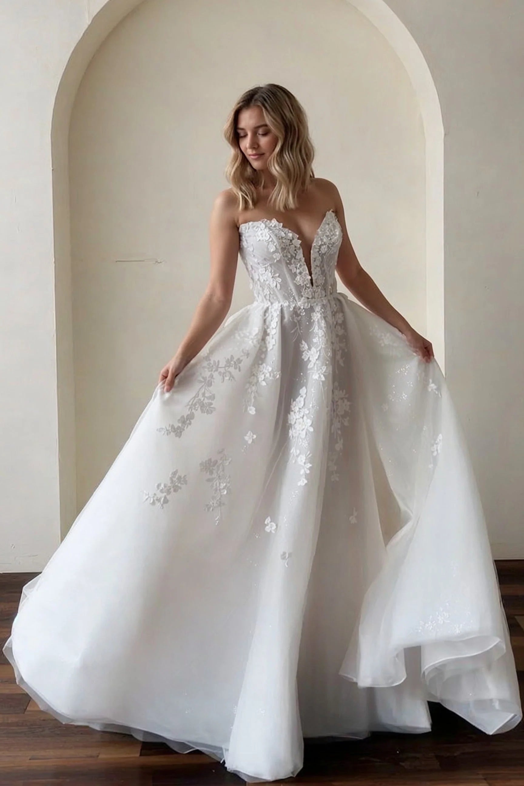 Luolandi Wedding Dress Sweetheart Appliques A Line Bridal Dress V-neck Off Shoulder Floor Length