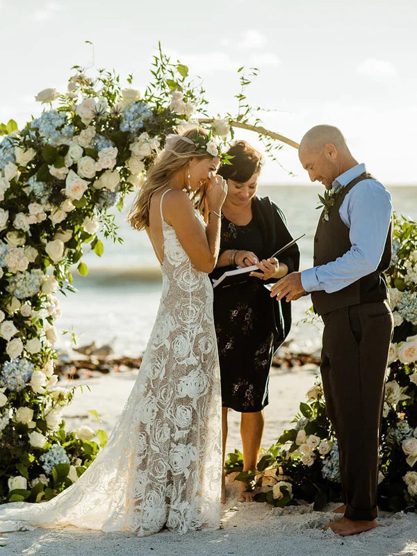 Luolandi A-Line Lace Backless V-Neck Spaghetti Straps Wedding Dress Charming