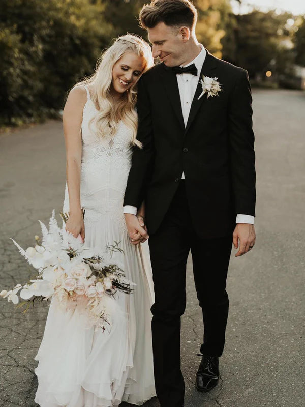 Luolandi Fabulous Chiffon V-Neck Backless Sleeveless Sweep Train Wedding Dresses Charming