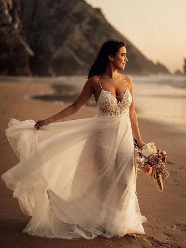 Luolandi Light Tulle Sleeveless Spaghetti Straps V-Neck Backless A-line Sweep Train Wedding Dresses Charming