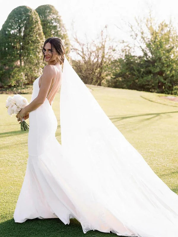 Luolandi Sheath/Column Crepe V-neck Sleeveless Court Train Wedding Dresses Solid Color