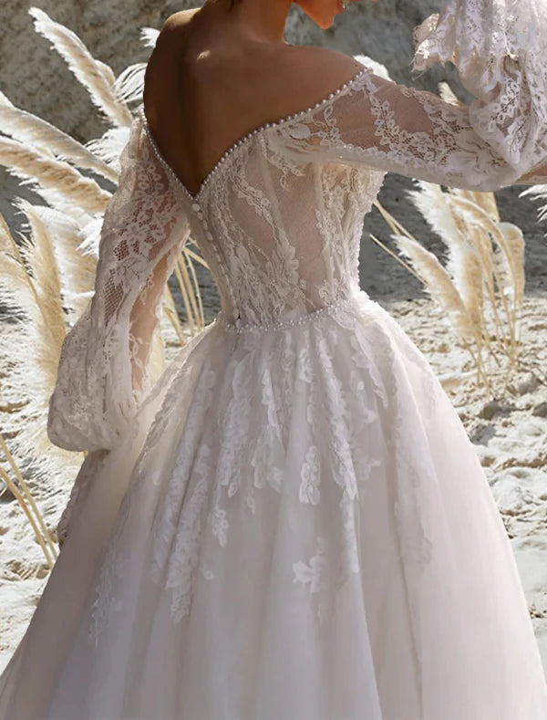 Luolandi Beach Boho Wedding Dresses A-Line Off Shoulder Long Sleeve Court Train Lace Bridal Gowns With Beading Elegant