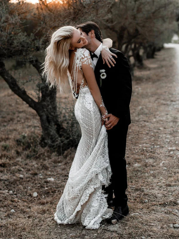 Luolandi Unique Bateau Lace Wedding Dresses Mermaid long Sleeves Gowns Elegant Beautiful