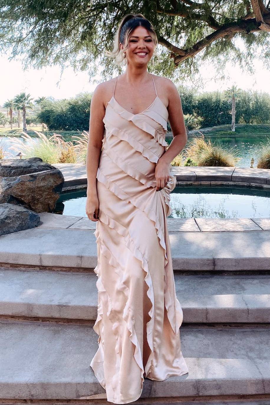 Luolandi Straps Sheath Champagne Ruffle Maxi Bridesmaid Dress Charming Evening Party Dress