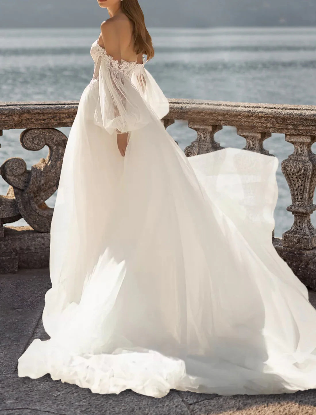 Luolandi Beach Wedding Dresses A-Line Off Shoulder Long Sleeve Court Train Lace Bridal Gowns With Appliques and Split