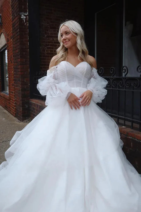 Luolandi Fairy Ball Gown Sweetheart Tulle Long Wedding Dresses with Ruffled Sleeves Beautiful