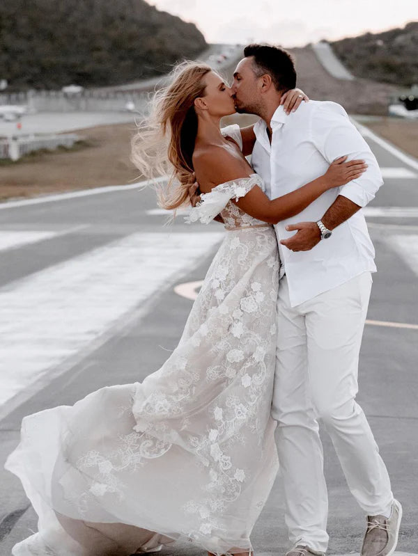 Luolandi Romantic Spaghetti Straps Floral Lace Long Wedding Dresses Floor Length Elegant Beautiful