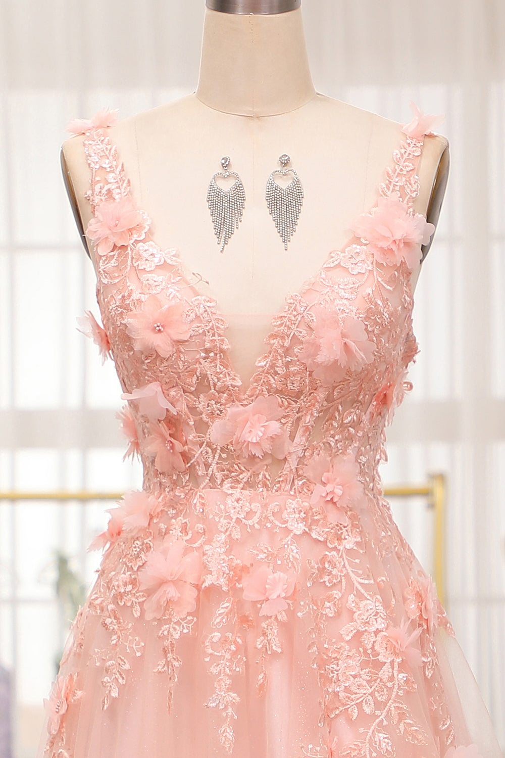 Luolandi Blush A-Line Spaghetti Straps Long Prom Dress With Appliques Flowers And Slit