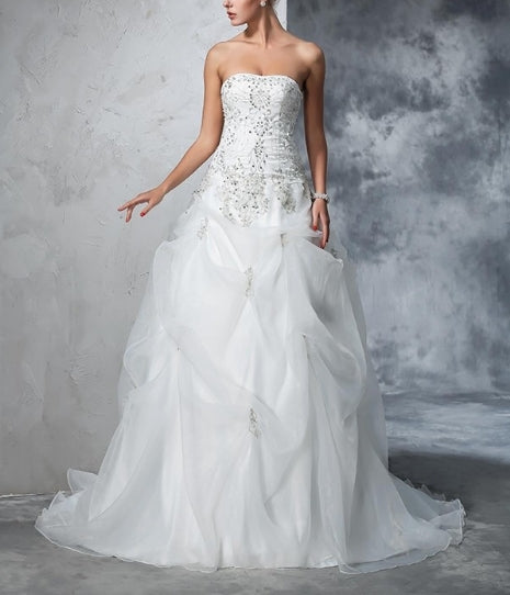 Luolandi Ball Gown Strapless Beading Sleeveless Long Wedding Dresses Elegant Bridal Gown