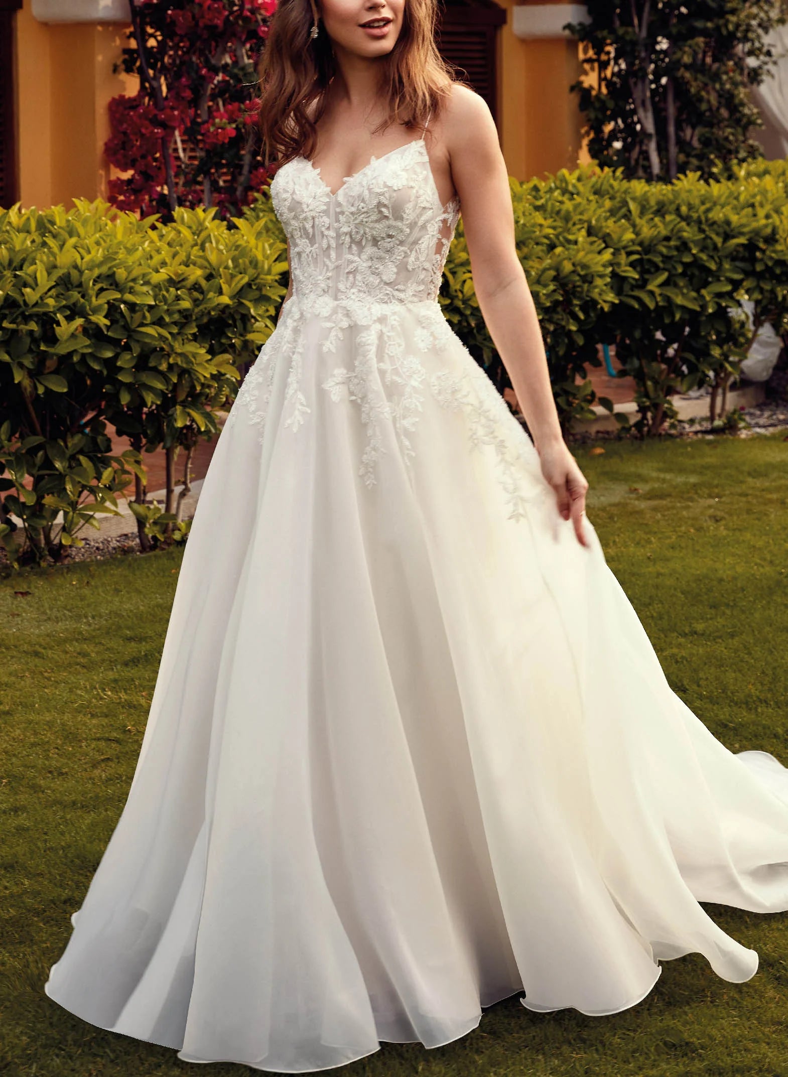 Luolandi A-Line Organza Wedding Dresses With Lace Detail And Open Back Floor Length Elegant