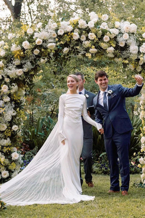 Luolandi Sheath Backless Long Sleeves Soft Satin Wedding Dresses Open Back Elegant